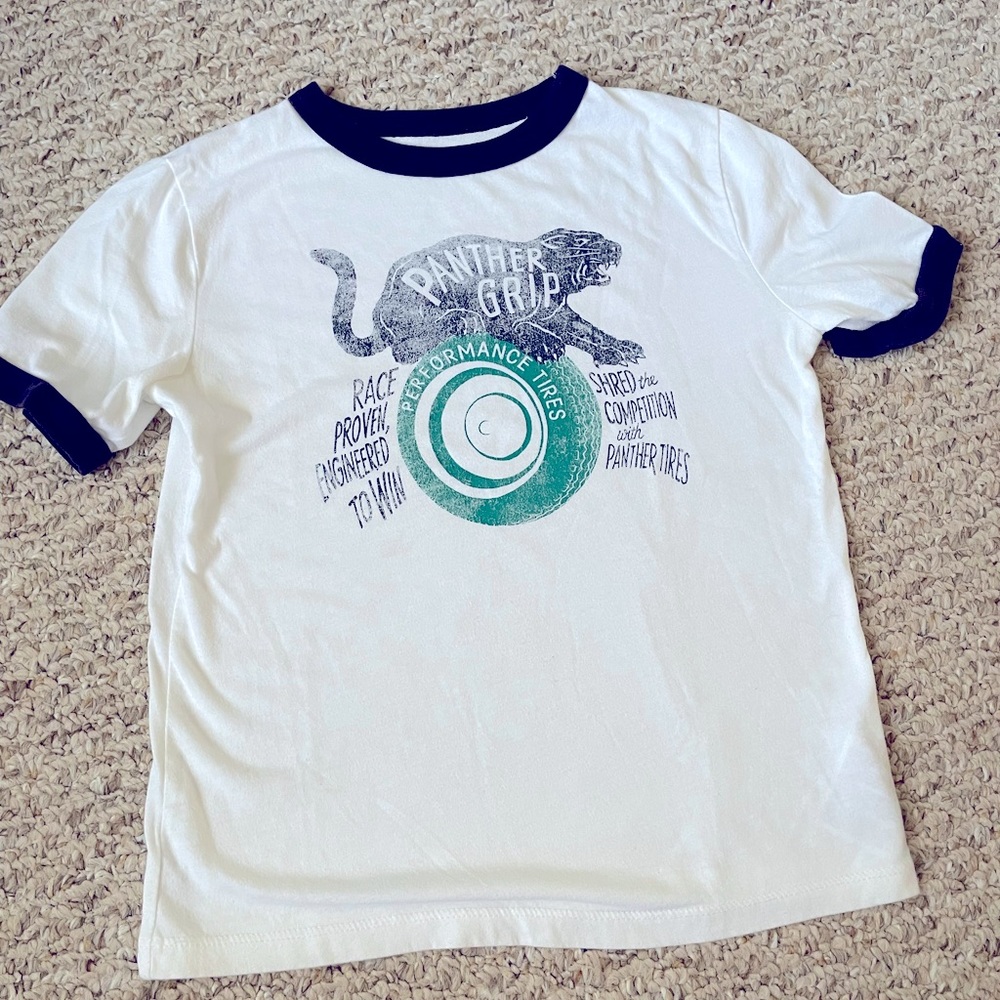 Gap Kids Panther Print Tee Size S (6-7)